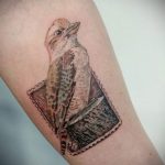 Фото татуировки с почтовой маркой 01.05.2020 №034 -postage stamp tattoo- tatufoto.com