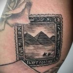 Фото татуировки с почтовой маркой 01.05.2020 №048 -postage stamp tattoo- tatufoto.com
