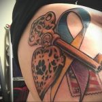 Фото татуировки с почтовой маркой 01.05.2020 №052 -postage stamp tattoo- tatufoto.com