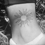 Фото татуировки с солнцем 02.05.2020 №011 -sun tattoo- tatufoto.com