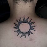Фото татуировки с солнцем 02.05.2020 №026 -sun tattoo- tatufoto.com