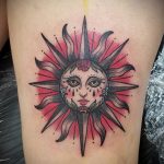Фото татуировки с солнцем 02.05.2020 №028 -sun tattoo- tatufoto.com