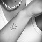 Фото татуировки с солнцем 02.05.2020 №055 -sun tattoo- tatufoto.com