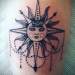 Фото татуировки с солнцем 02.05.2020 №130 -sun tattoo- tatufoto.com