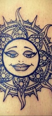 Фото татуировки с солнцем 02.05.2020 №140 -sun tattoo- tatufoto.com