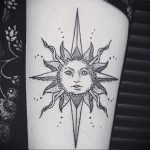 Фото татуировки с солнцем 02.05.2020 №144 -sun tattoo- tatufoto.com