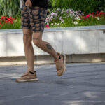 Парень с тату надписями на ногах выше колена и тату с космонавтом - Уличная татуировка (street tattoo) № 06 – 18.06.2020 – tatufoto.com 6