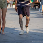 Тату глаз совы на ноге парня – Уличная татуировка (street tattoo) № 06 – 18.06.2020 – tatufoto.com 5