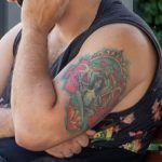 Тату лотос и многорукая богиня на плече мужчины - street tattoo № 07 – 24.06.2020 – tatufoto.com 5