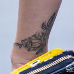 Тату надпись Freedom и птички на руке девушки - street tattoo № 07 – 24.06.2020 – tatufoto.com 2