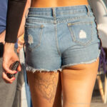 Тату подвязка под попой девушки – Уличная татуировка (Street tattoo) № 05 – 15.06.2020 для tatufoto.com 6