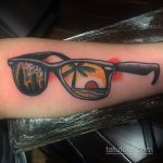 Тату с солнцезащитными очками 30.06.2020 №004 -Sunglasses tattoo- tatufoto.com
