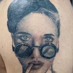 Тату с солнцезащитными очками 30.06.2020 №044 -Sunglasses tattoo- tatufoto.com