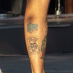 Тату с черепом и тучами на ноге парня – Уличная татуировка (street tattoo) № 06 – 18.06.2020 – tatufoto.com 5