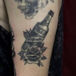 Фото татуировки с водкой 14.06.2020 №011 - vodka tattoo - tatufoto.com