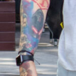 Цветная тату с рисунком из ЗВ на левой руке парня – Уличная татуировка (Street tattoo) № 04 – 12.06.2020 для tatufoto.com 3