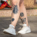Черные тату на теле девушки – Уличная татуировка (Street tattoo) № 05 – 15.06.2020 для tatufoto.com 3