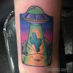 Фото татуировки с НЛО - пришельцами 02.07.2020 №021 -UFO tattoo- tatufoto.com