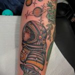 Фото татуировки с НЛО - пришельцами 02.07.2020 №035 -UFO tattoo- tatufoto.com