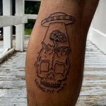 Фото татуировки с НЛО - пришельцами 02.07.2020 №037 -UFO tattoo- tatufoto.com
