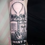 Фото татуировки с НЛО - пришельцами 02.07.2020 №043 -UFO tattoo- tatufoto.com