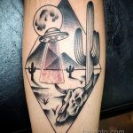 Фото татуировки с НЛО - пришельцами 02.07.2020 №051 -UFO tattoo- tatufoto.com