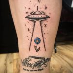 Фото татуировки с НЛО - пришельцами 02.07.2020 №059 -UFO tattoo- tatufoto.com