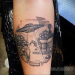 Фото татуировки с НЛО - пришельцами 02.07.2020 №078 -UFO tattoo- tatufoto.com