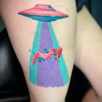 Фото татуировки с НЛО - пришельцами 02.07.2020 №079 -UFO tattoo- tatufoto.com