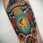 Фото татуировки с НЛО - пришельцами 02.07.2020 №092 -UFO tattoo- tatufoto.com