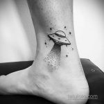 Фото татуировки с НЛО - пришельцами 02.07.2020 №095 -UFO tattoo- tatufoto.com