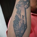 Фото татуировки с НЛО - пришельцами 02.07.2020 №110 -UFO tattoo- tatufoto.com