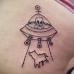 Фото татуировки с НЛО - пришельцами 02.07.2020 №111 -UFO tattoo- tatufoto.com