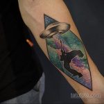 Фото татуировки с НЛО - пришельцами 02.07.2020 №131 -UFO tattoo- tatufoto.com