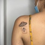 Фото татуировки с НЛО - пришельцами 02.07.2020 №151 -UFO tattoo- tatufoto.com
