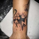 Фото татуировки с дождем 18.07.2020 №012 -rain tattoo- tatufoto.com