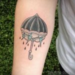 Фото татуировки с дождем 18.07.2020 №030 -rain tattoo- tatufoto.com