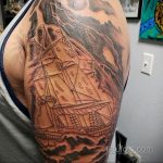 Фото татуировки с кораблем 07.07.2020 №057 -ship tattoo- tatufoto.com
