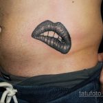 Фото татуировки с поцелуем 06.07.2020 №008 -kiss tattoo- tatufoto.com