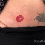 Фото татуировки с поцелуем 06.07.2020 №011 -kiss tattoo- tatufoto.com