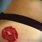 Фото татуировки с поцелуем 06.07.2020 №034 -kiss tattoo- tatufoto.com