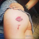 Фото татуировки с поцелуем 06.07.2020 №040 -kiss tattoo- tatufoto.com