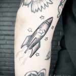 Фото татуировки с ракетой 08.07.2020 №040 -rocket tattoo- tatufoto.com