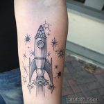 Фото татуировки с ракетой 08.07.2020 №052 -rocket tattoo- tatufoto.com