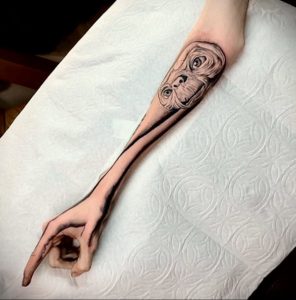 Фото тату Папочки с Длинной Шеей 24.08.2020 №005 -Daddy Long Ne tattoo- tatufoto.com