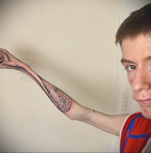 Фото тату Папочки с Длинной Шеей 24.08.2020 №006 -Daddy Long Ne tattoo- tatufoto.com