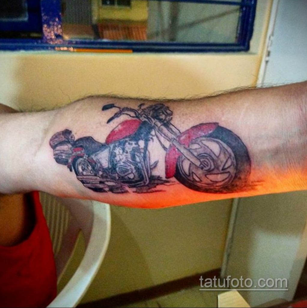 Фото тату с мотоциклом 29.08.2020 №031 -moto tattoo- tatufoto.com