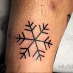 Фото тату со снегом и льдом 17.08.2020 №093 -snow and ice tattoo- tatufoto.com