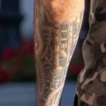 Биомеханическая татуировка на левой руке мужчины – Уличная татуировка 14.09.2020 – tatufoto.com 3