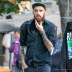 Колоритный мужчина с рыжей бородой и татуировками на руках – Уличная татуировка (street tattoo)-29.09.2020-tatufoto.com 3